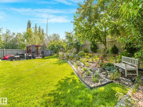 544 Adams Way Sw, Edmonton, AB - Outdoor