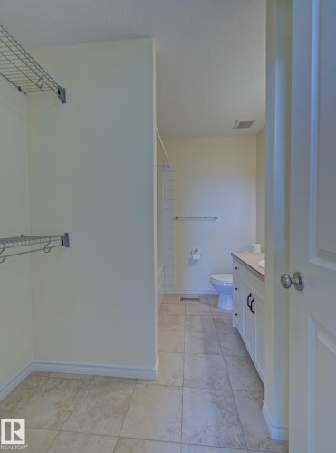 #3 10 Woodcrest Ln, Fort Saskatchewan, AB - Indoor