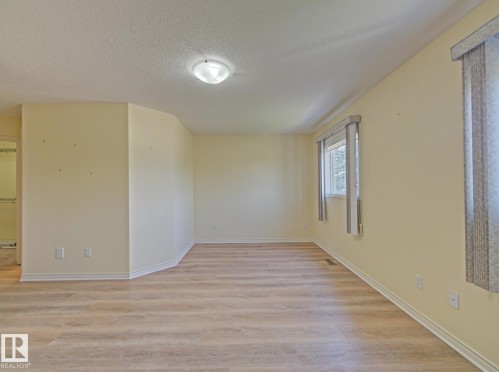 #3 10 Woodcrest Ln, Fort Saskatchewan, AB - Indoor Photo Showing Other Room