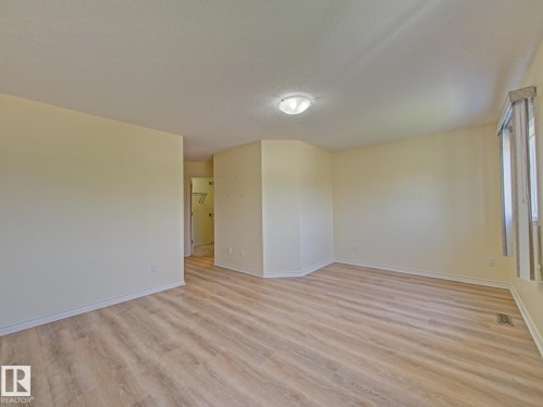 #3 10 Woodcrest Ln, Fort Saskatchewan, AB - Indoor Photo Showing Other Room