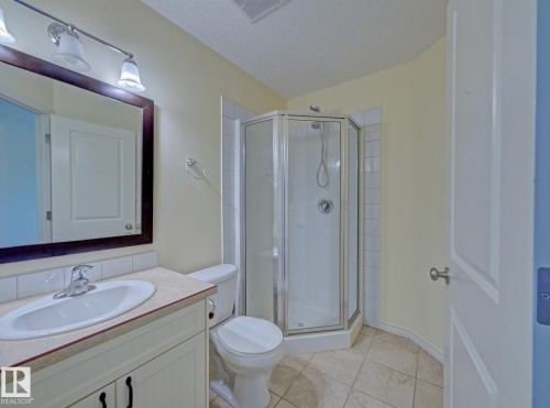 #3 10 Woodcrest Ln, Fort Saskatchewan, AB - Indoor Photo Showing Bathroom