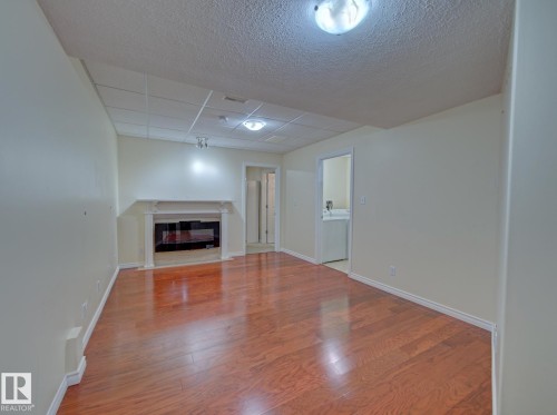 #3 10 Woodcrest Ln, Fort Saskatchewan, AB - Indoor With Fireplace