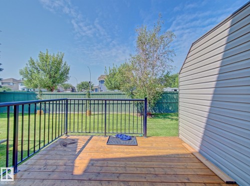#3 10 Woodcrest Ln, Fort Saskatchewan, AB - Outdoor