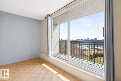 #605 11307 99 Av Nw, Edmonton, AB - Indoor Photo Showing Other Room