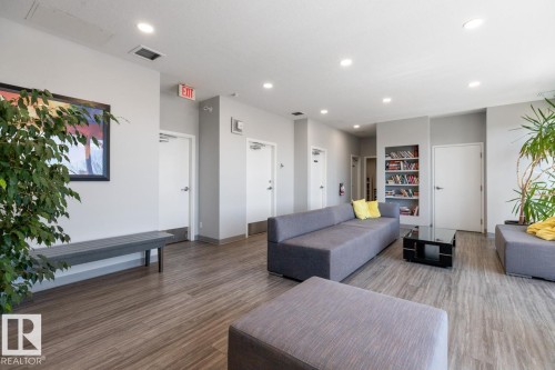 #605 11307 99 Av Nw, Edmonton, AB - Indoor