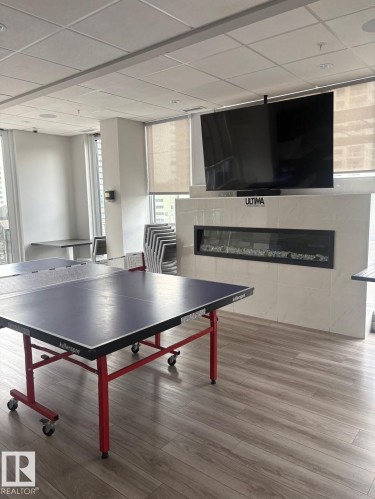 Excellent social lounge can be used to entertain larger gatherings or just a quiet space for yourself. - #2804 10238 103 St Nw, Edmonton, AB - Indoor