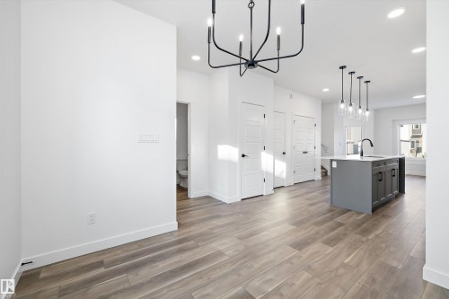 2020 191 Street Nw, Edmonton, AB - Indoor Photo Showing Kitchen With Upgraded Kitchen