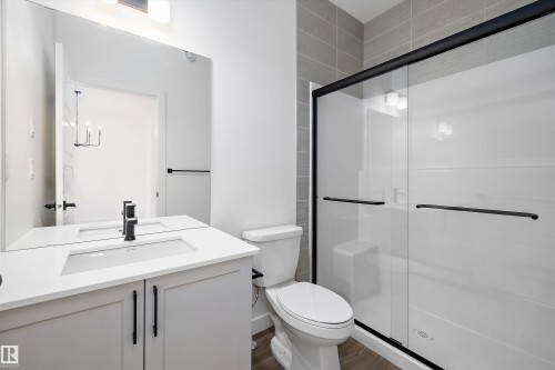 2020 191 Street Nw, Edmonton, AB - Indoor Photo Showing Bathroom