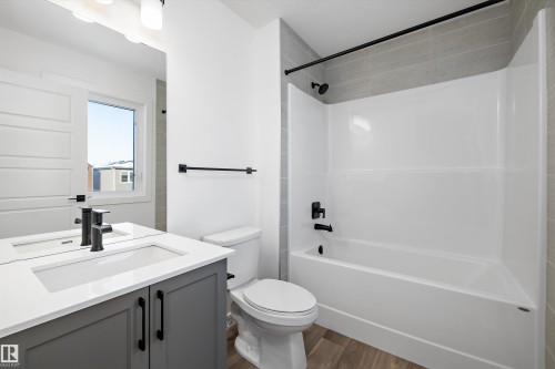 2020 191 Street Nw, Edmonton, AB - Indoor Photo Showing Bathroom