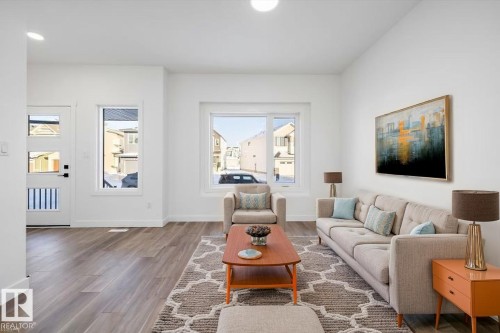 2020 191 Street Nw, Edmonton, AB - Indoor Photo Showing Living Room
