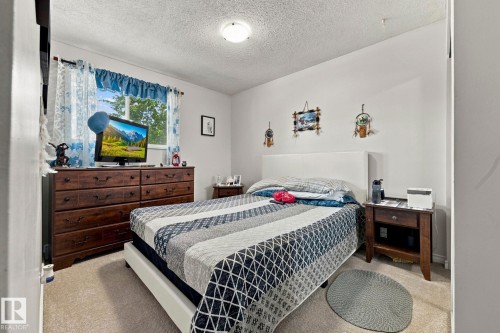 17303 82 Avenue Nw, Edmonton, AB - Indoor Photo Showing Bedroom