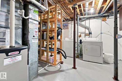 17303 82 Avenue Nw, Edmonton, AB - Indoor