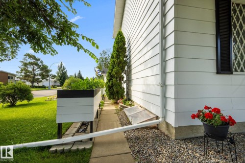 17303 82 Avenue Nw, Edmonton, AB - Outdoor With Exterior