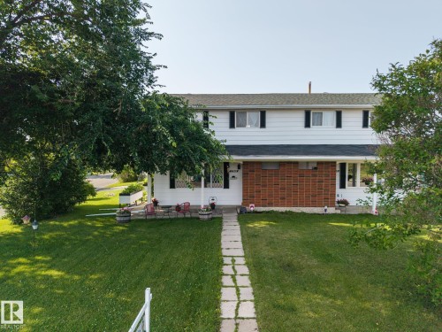 17303 82 Avenue Nw, Edmonton, AB - Outdoor