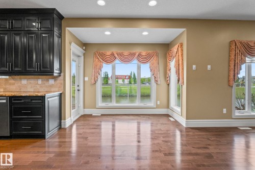 5320 Mullen Bend Nw, Edmonton, AB - Indoor Photo Showing Other Room