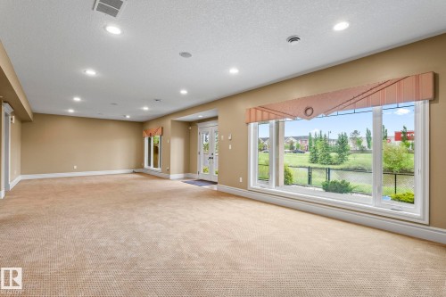 5320 Mullen Bend Nw, Edmonton, AB - Indoor Photo Showing Other Room