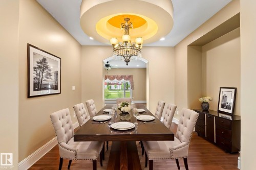 5320 Mullen Bend Nw, Edmonton, AB - Indoor Photo Showing Dining Room