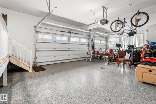 5320 Mullen Bend Nw, Edmonton, AB - Indoor Photo Showing Garage