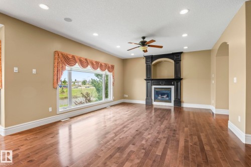 5320 Mullen Bend Nw, Edmonton, AB - Indoor With Fireplace