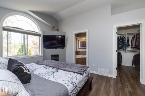 10416 148 Street Nw, Edmonton, AB - Indoor Photo Showing Bedroom