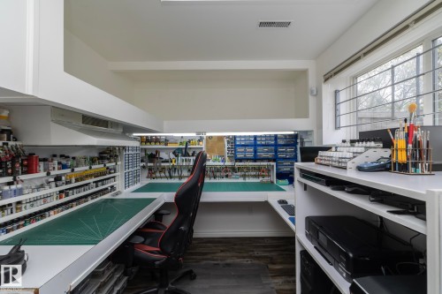 10416 148 Street Nw, Edmonton, AB - Indoor Photo Showing Office