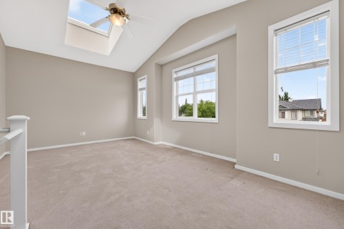1605 Hodgson Court Nw, Edmonton, AB - Indoor Photo Showing Other Room