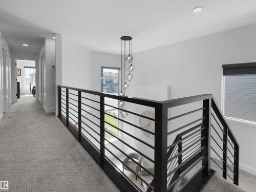 2520 12 Avenue Nw, Edmonton, AB - Indoor