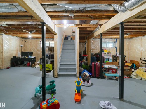 2520 12 Avenue Nw, Edmonton, AB - Indoor Photo Showing Basement