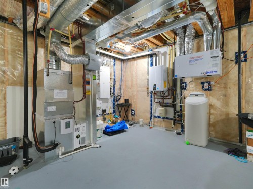 2520 12 Avenue Nw, Edmonton, AB - Indoor Photo Showing Basement