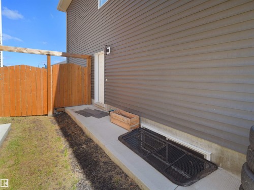 2520 12 Avenue Nw, Edmonton, AB - Outdoor With Exterior