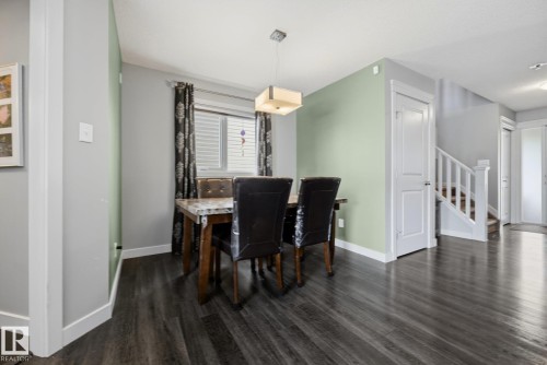 2020 Glenridding Gate Gate Sw, Edmonton, AB - Indoor Photo Showing Dining Room