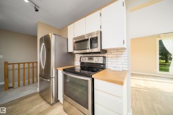 1719 37 Street NW  Edmonton, AB T6L 2P6