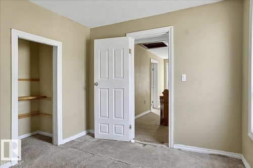 5010 52 Avenue, Wetaskiwin, AB - Indoor