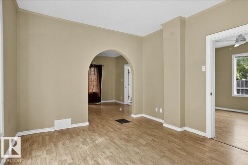 5010 52 Avenue, Wetaskiwin, AB - Indoor Photo Showing Other Room
