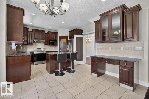 2836 34A Avenue Nw, Edmonton, AB - Indoor Photo Showing Kitchen