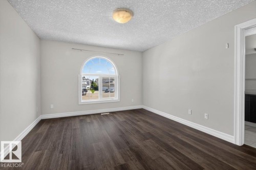 2836 34A Avenue Nw, Edmonton, AB - Indoor Photo Showing Other Room