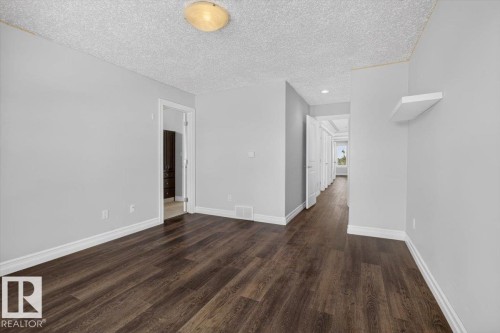2836 34A Avenue Nw, Edmonton, AB - Indoor Photo Showing Other Room