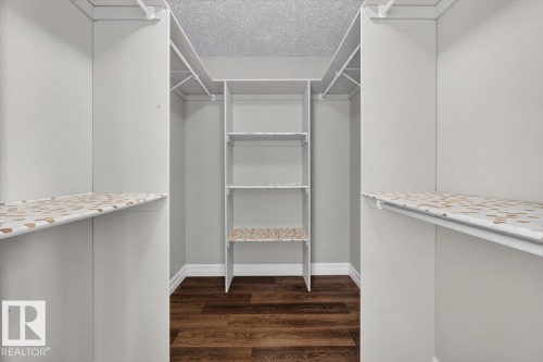2836 34A Avenue Nw, Edmonton, AB - Indoor With Storage