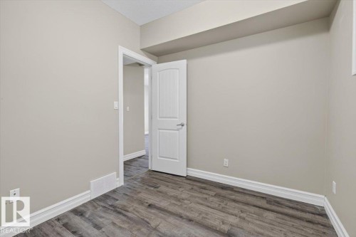 2836 34A Avenue Nw, Edmonton, AB - Indoor Photo Showing Other Room
