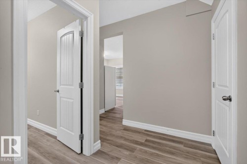 2836 34A Avenue Nw, Edmonton, AB - Indoor Photo Showing Other Room