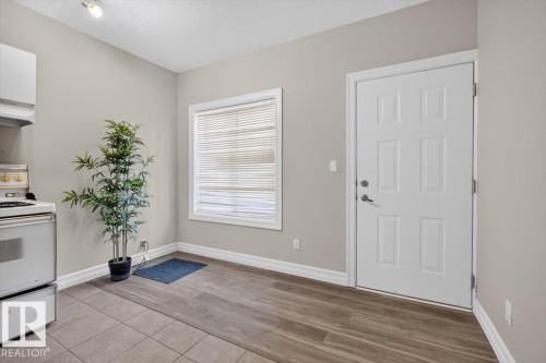 2836 34A Avenue Nw, Edmonton, AB - Indoor Photo Showing Other Room