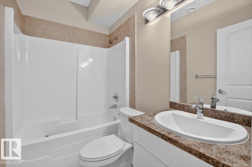 2836 34A Avenue Nw, Edmonton, AB - Indoor Photo Showing Bathroom