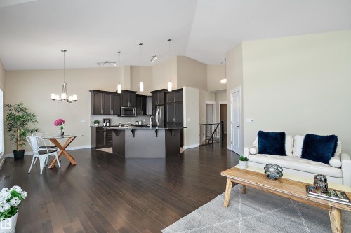 3090 Cameron Heights Way Nw, Edmonton, AB - Indoor Photo Showing Other Room