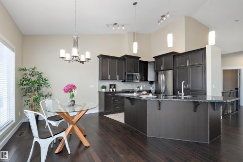3090 Cameron Heights Way Nw, Edmonton, AB - Indoor Photo Showing Kitchen With Upgraded Kitchen
