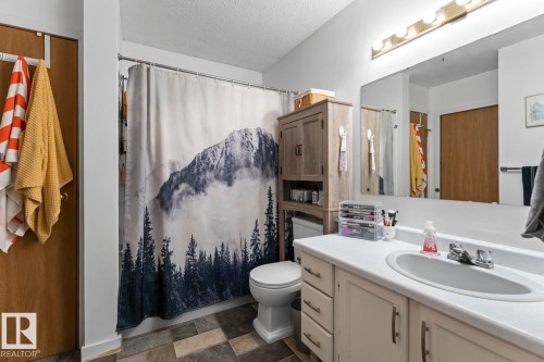 4102 54 Avenue, Cold Lake, AB - Indoor Photo Showing Bathroom