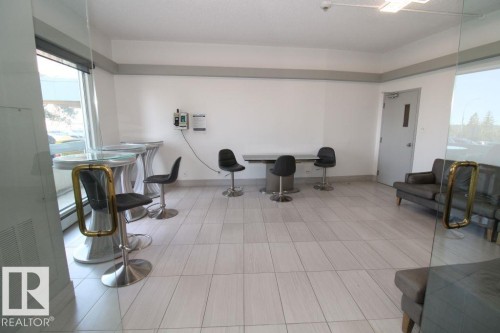 #408 10883 Saskatchewan Dr Nw, Edmonton, AB - Indoor