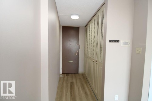 #408 10883 Saskatchewan Dr Nw, Edmonton, AB - Indoor Photo Showing Other Room