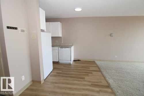 #408 10883 Saskatchewan Dr Nw, Edmonton, AB - Indoor