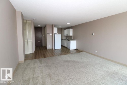 #408 10883 Saskatchewan Dr Nw, Edmonton, AB - Indoor Photo Showing Other Room