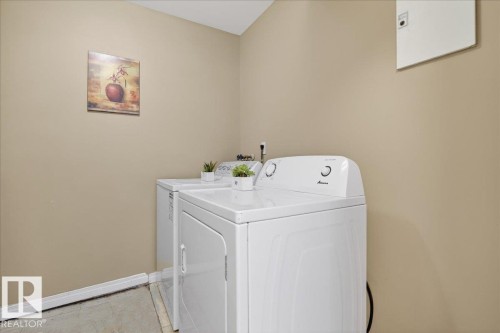 #309 2908 116A Av Nw, Edmonton, AB - Indoor Photo Showing Laundry Room
